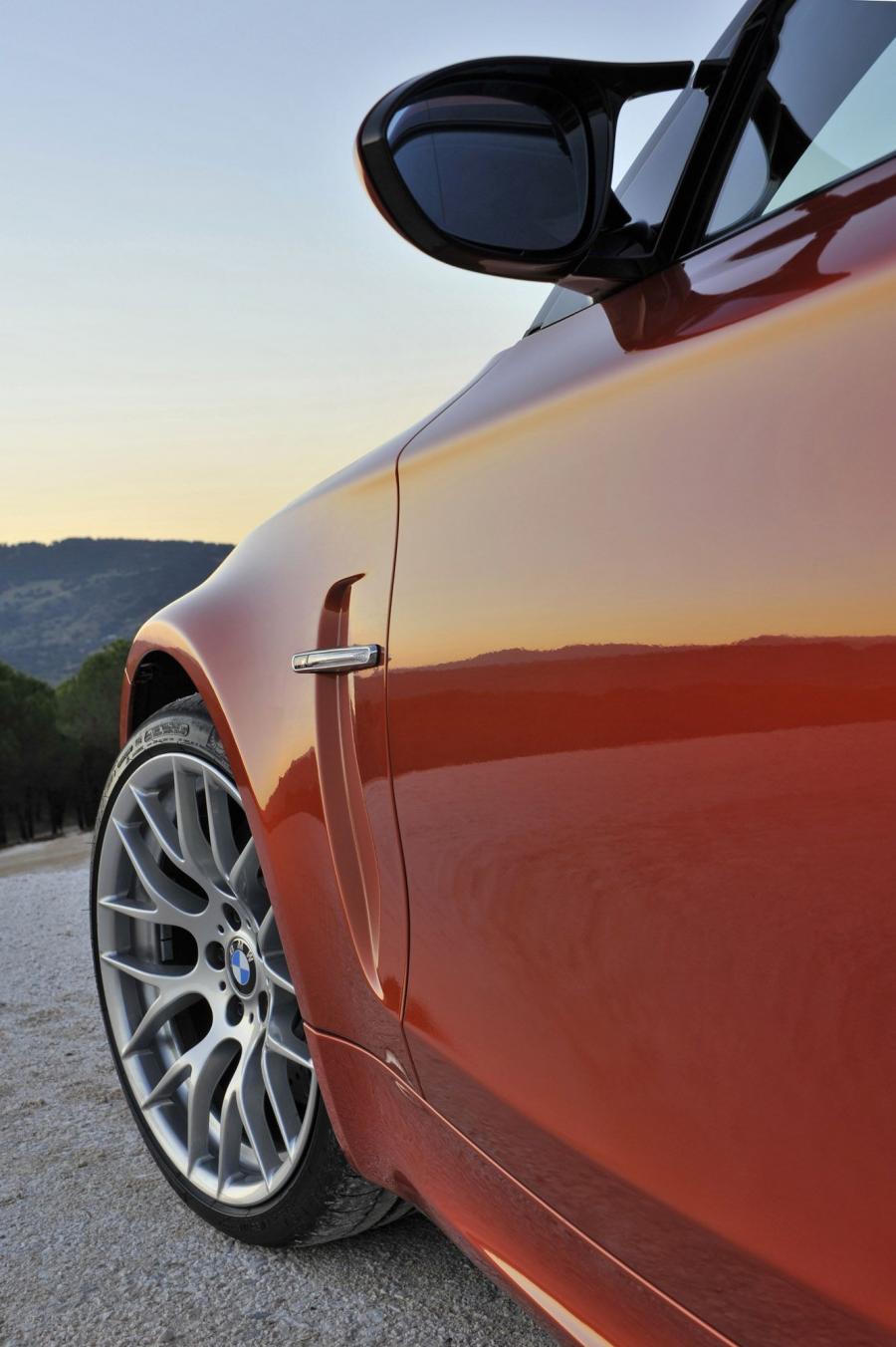  BMW 1-Series M 2011 года  (фото 52 из 79)